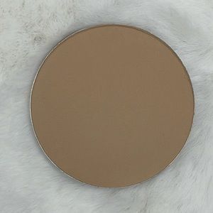 L'Bri Perfect Finish Dual Action Compact Pressed Powder Foundation - Latte 63LAT